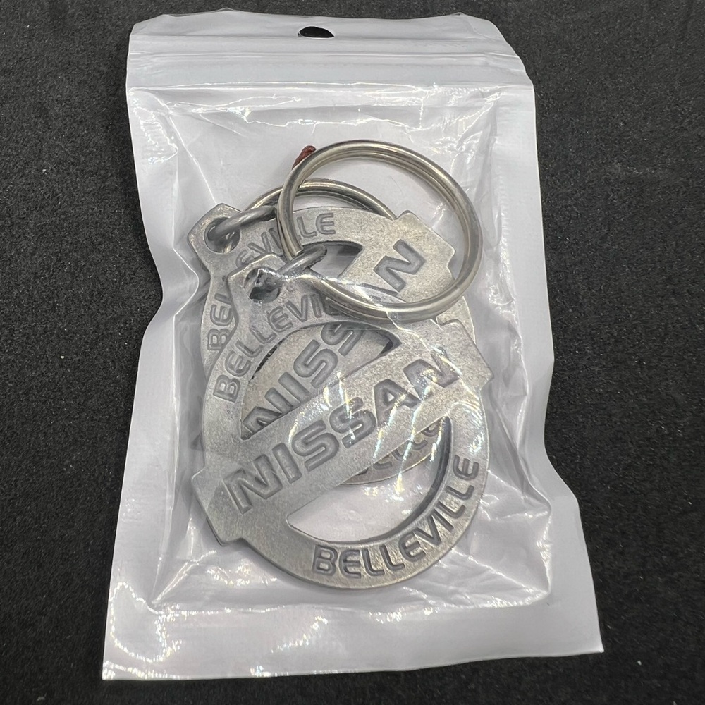 ⭐️ 10-4-10 - Keychain - Nissan Belleville (1)